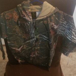 Toddler camo zip up long sleeve jacket